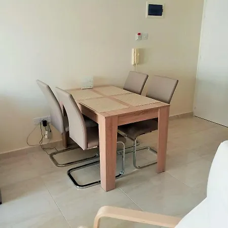 301 Carisa Napa - Flats Apartment Larnaca